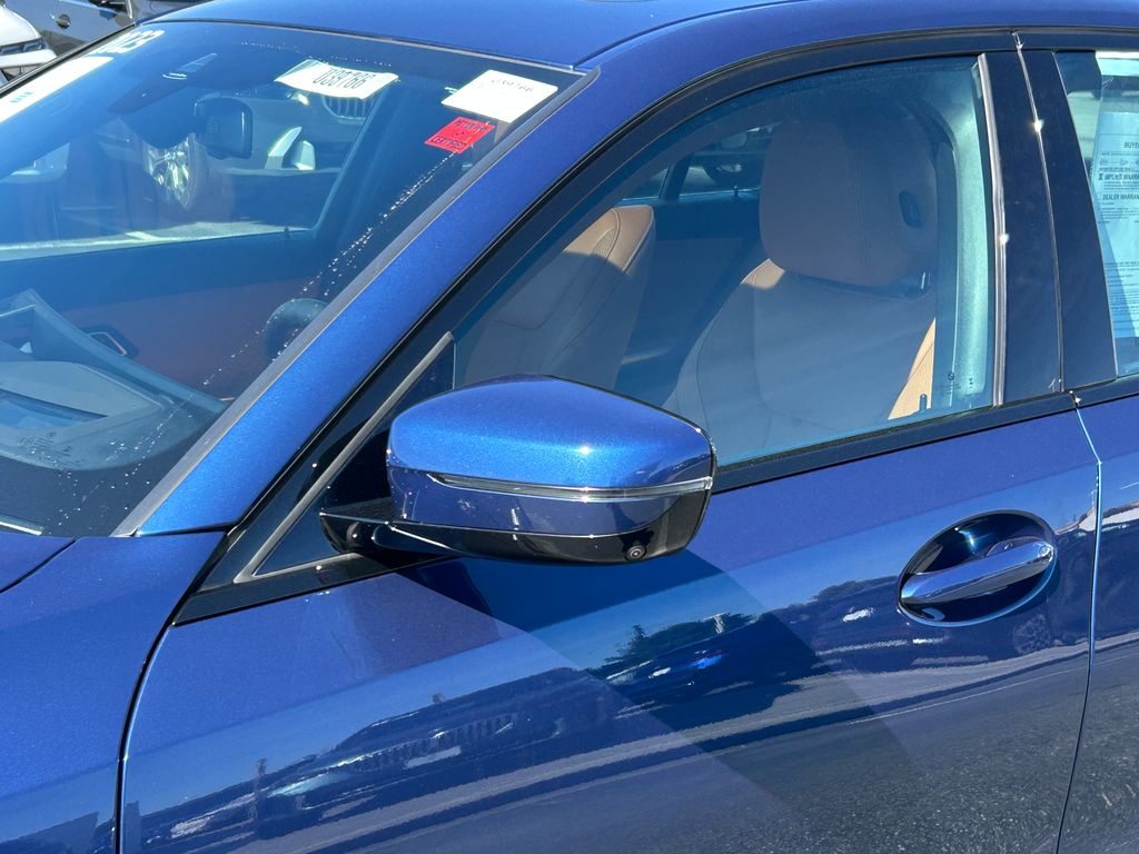 Thumbnail: 2023 BMW 3 Series - 10