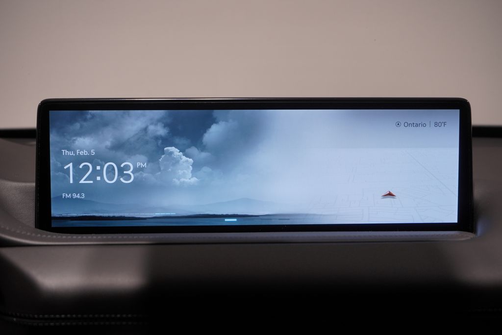 Thumbnail: 2023 Genesis GV80 - 12