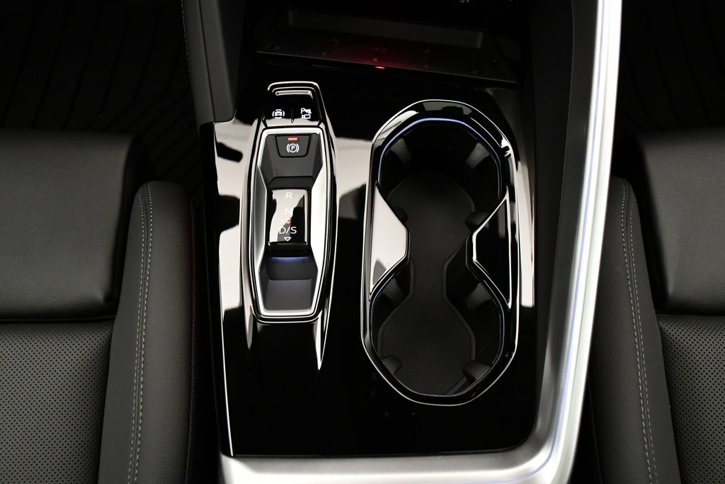 Thumbnail: 2025 Audi Q5 - 29