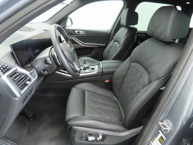 Thumbnail: 2025 BMW X5 - 19