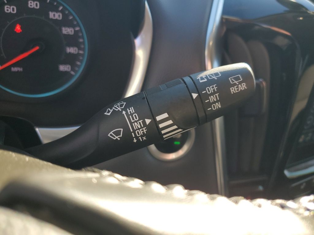 Used Car 2021 Chevrolet Traverse  Lt For Sale Under $25,000 In Austin, Texas