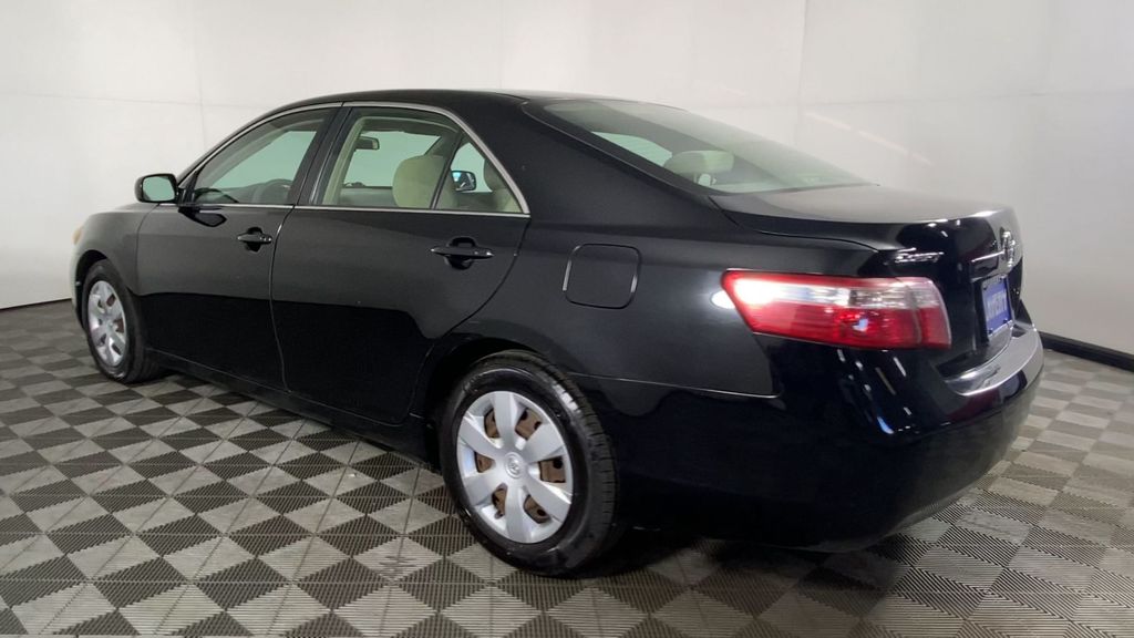 2009 Toyota Camry LE 7