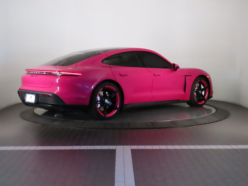 Thumbnail: 2022 Porsche Taycan - 7