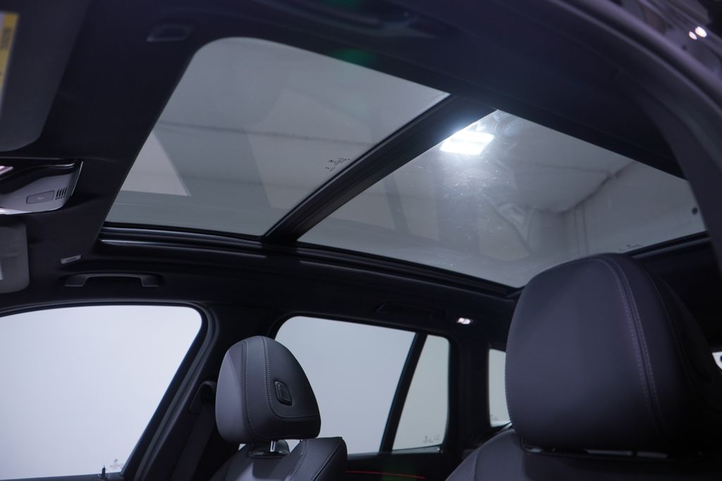 Thumbnail: 2024 BMW X3 - 8