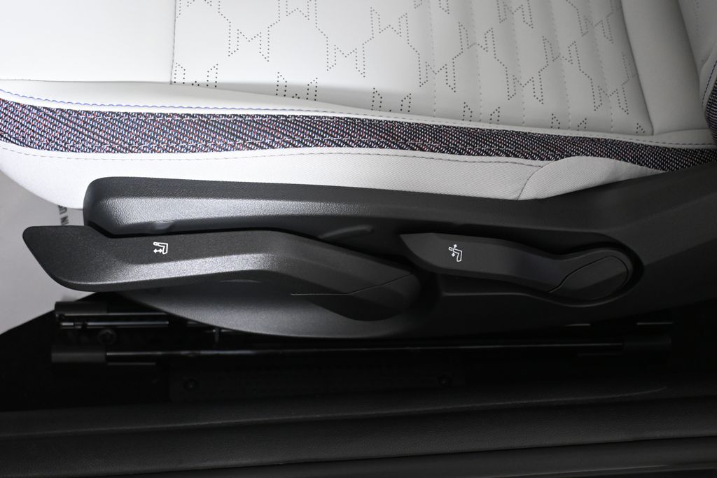 Thumbnail: 2026 MINI Cooper - 29