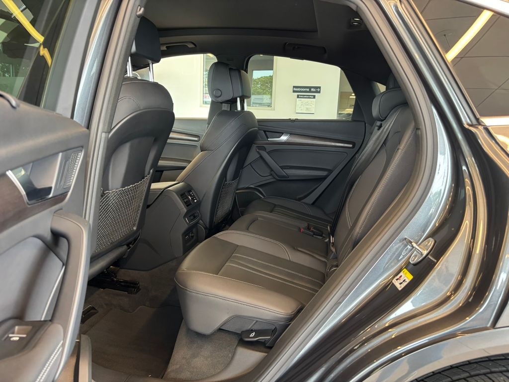 2023 Audi Q5 Sportback 45 S line Premium Plus