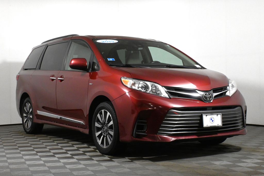 2019 Toyota Sienna XLE Premium 9