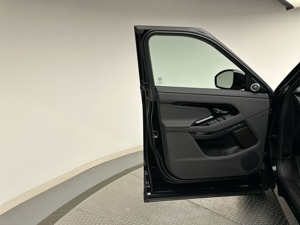 2026 Land Rover Range Rover Evoque S 8