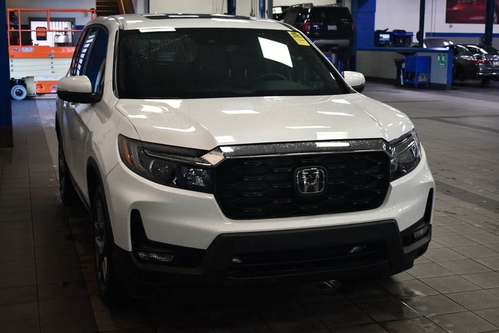 Thumbnail: 2023 Honda Passport - 3