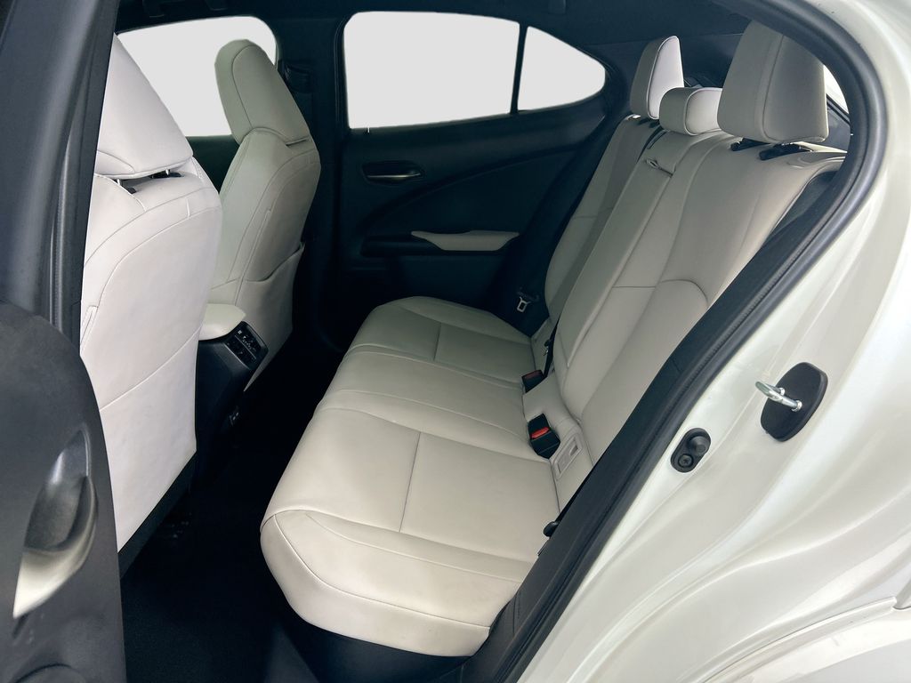 Thumbnail: 2024 Lexus UX - 20