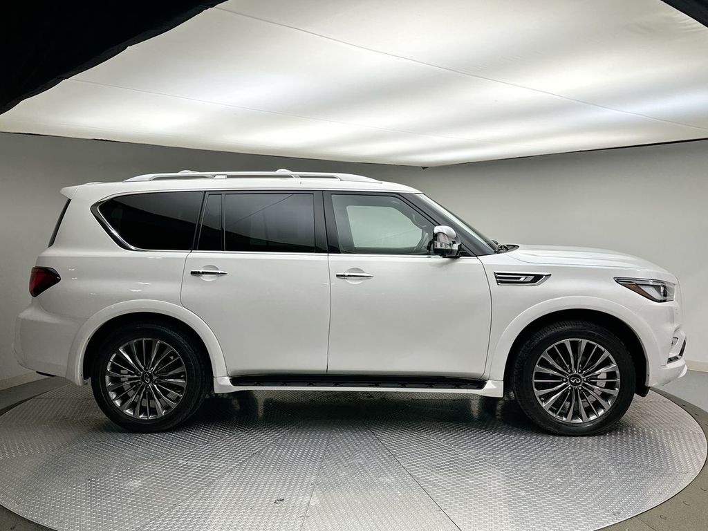 2021 INFINITI QX80 Sensory 4