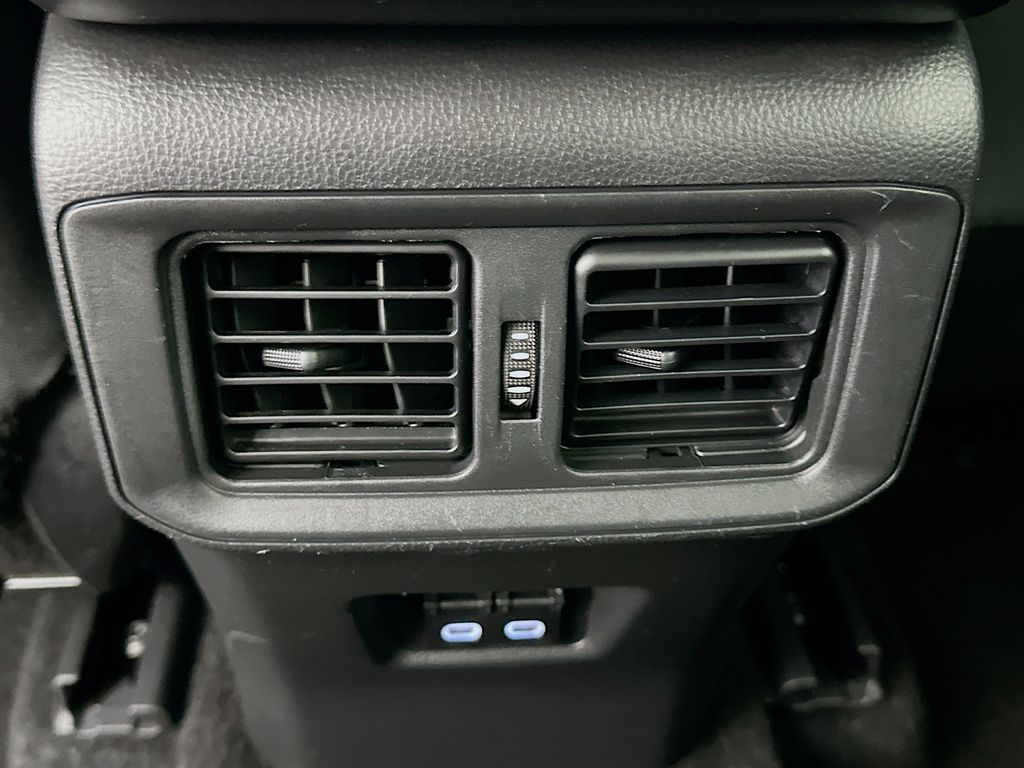 Thumbnail: 2024 Toyota RAV4 - 25