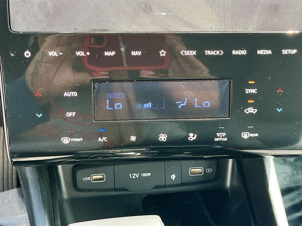 Used 2023 Black Hyundai SEL Premium image 13