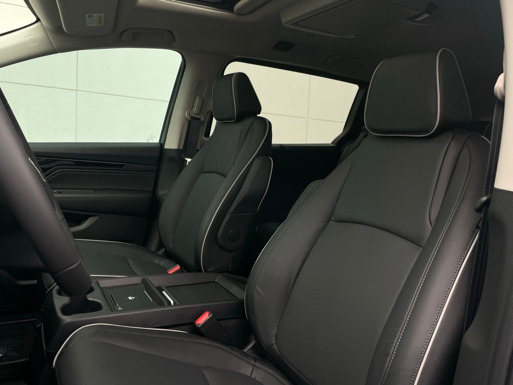 Thumbnail: 2026 Honda Odyssey - 23