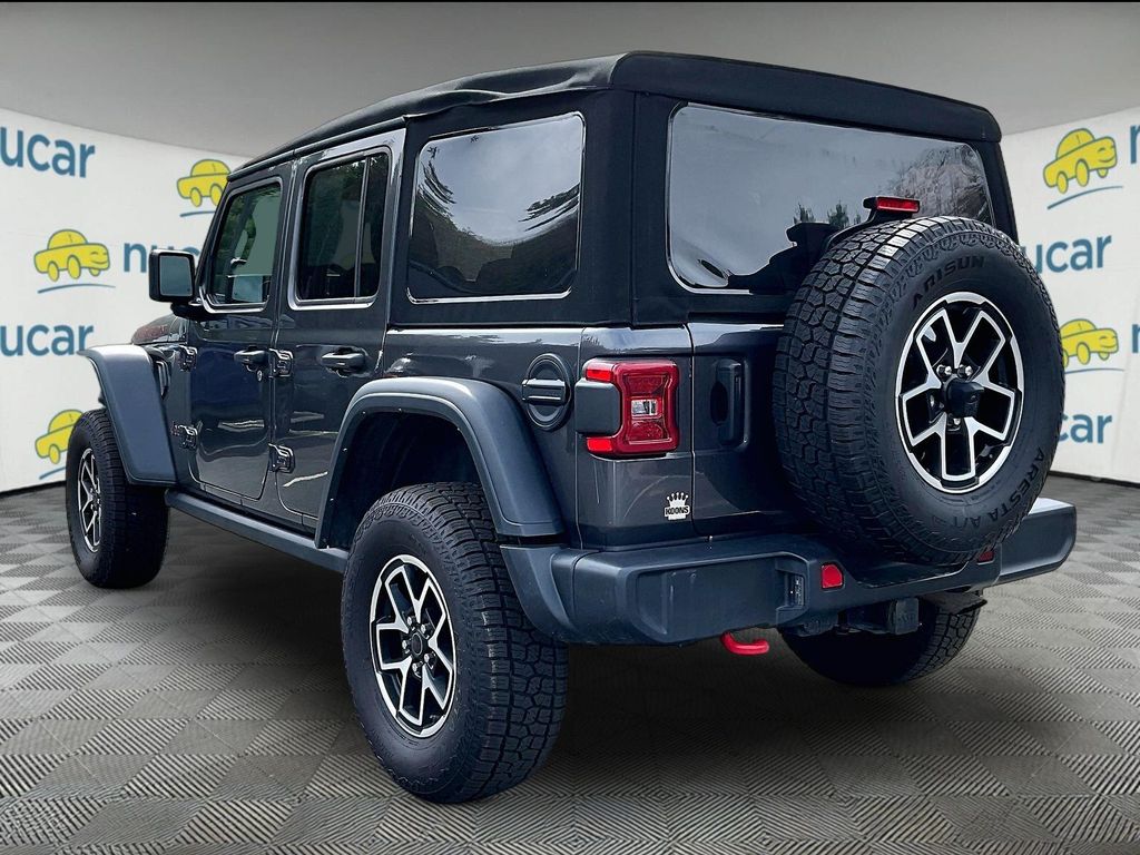 2024 Jeep Wrangler — photo 5