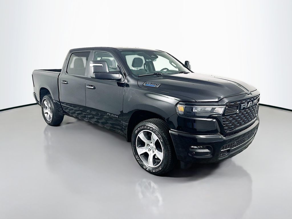 2025 RAM 1500 Express Crew Cab 4WD