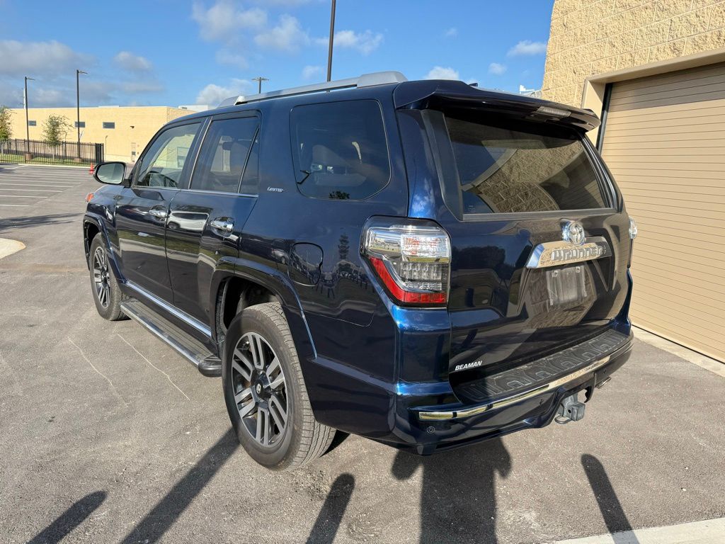 Thumbnail: 2018 Toyota 4Runner - 6