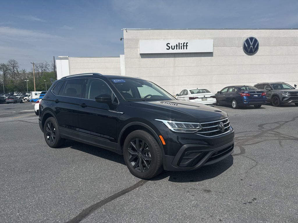2024 Volkswagen Tiguan 2.0T SE - 0
