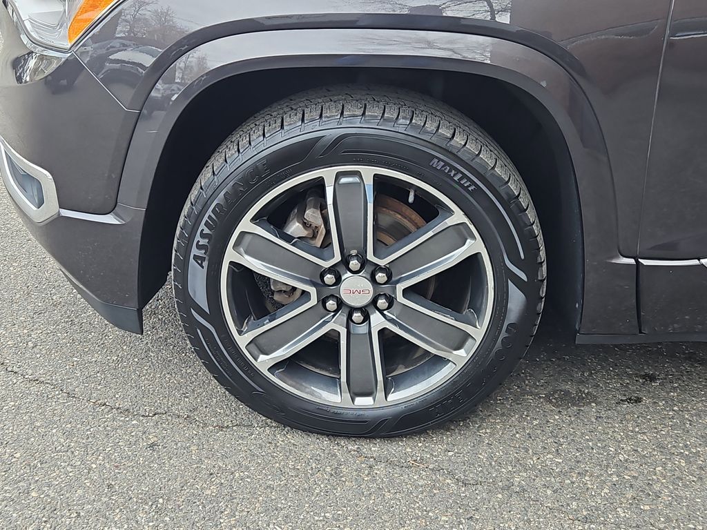 2017 GMC Acadia Denali photo