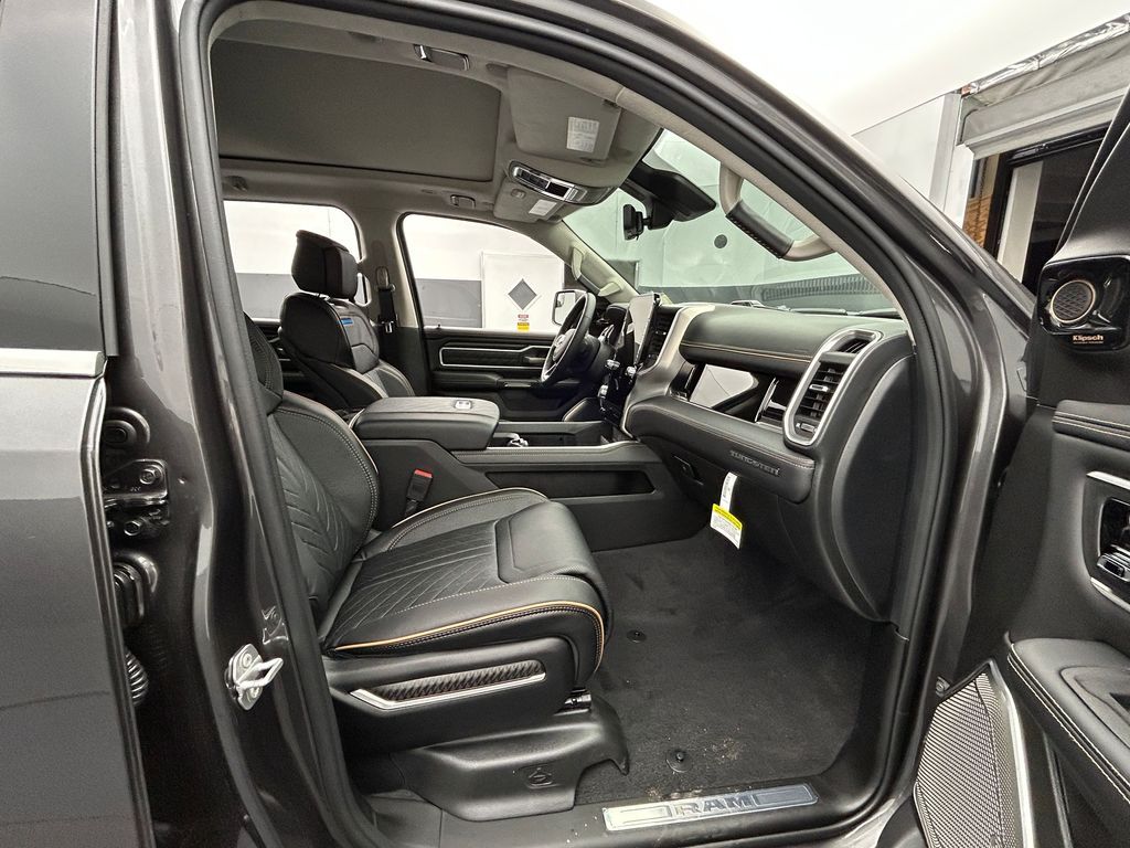 New 2026 Granite Crystal Metallic Clearcoat Ram Tungsten image 49