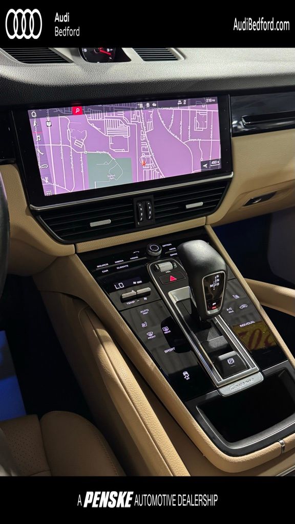 2020 Porsche Cayenne Base 18