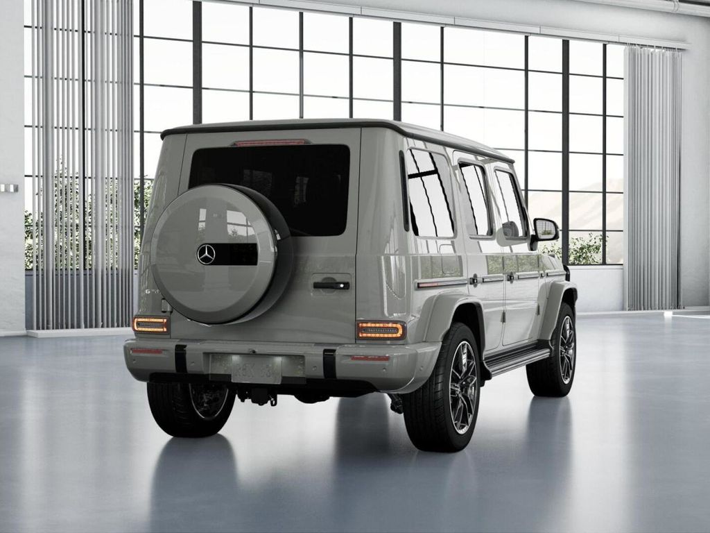 2025 Mercedes-Benz G-Class G 550 23