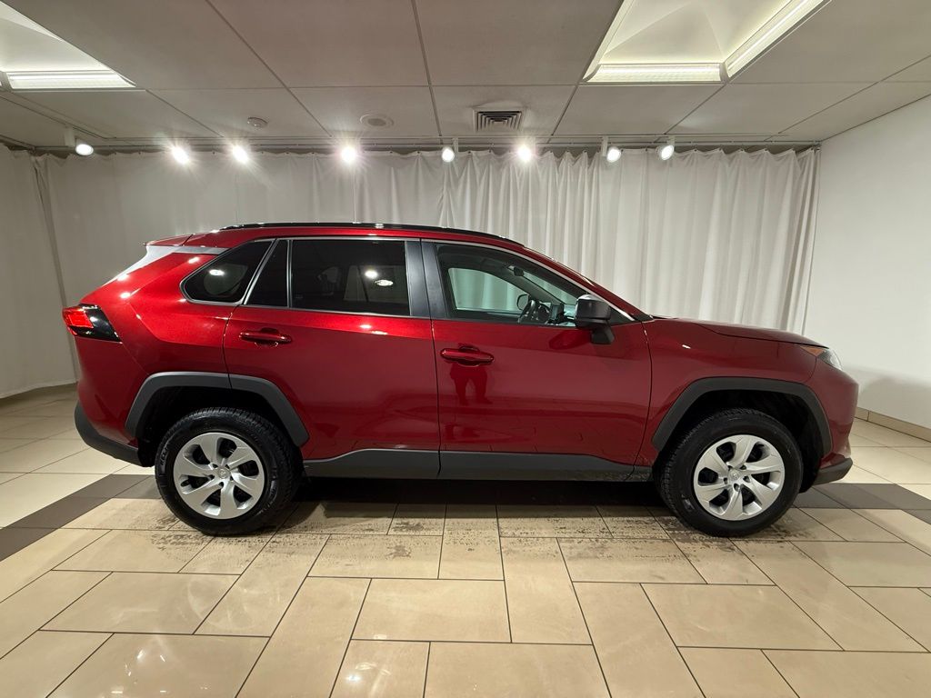 Thumbnail: 2020 Toyota RAV4 - 6