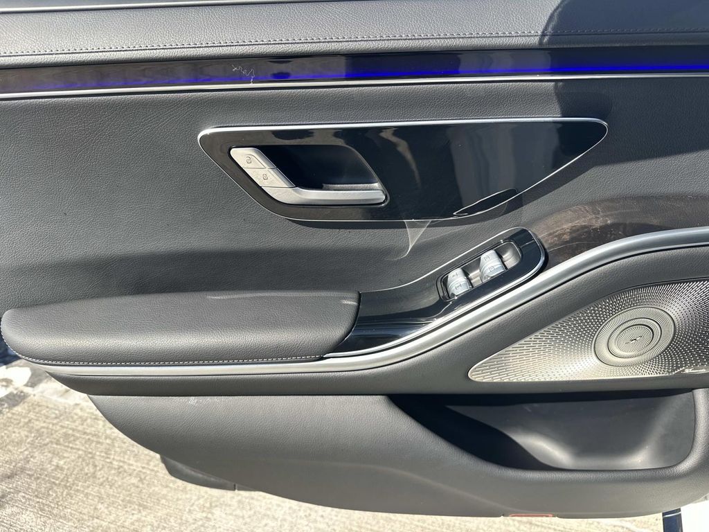 Thumbnail: 2022 Mercedes-Benz S-Class - 27
