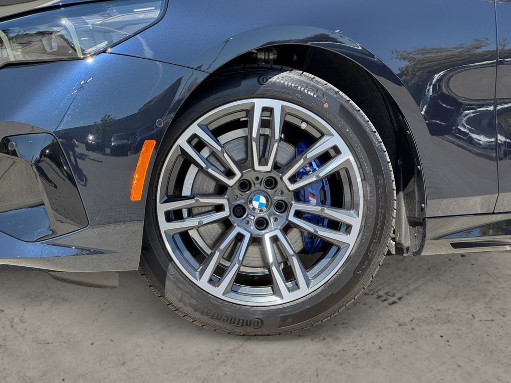 Used 2025 Black BMW 530i xDrive image 9