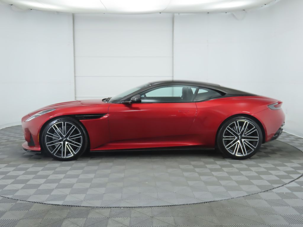 2024 Aston Martin DB12  8