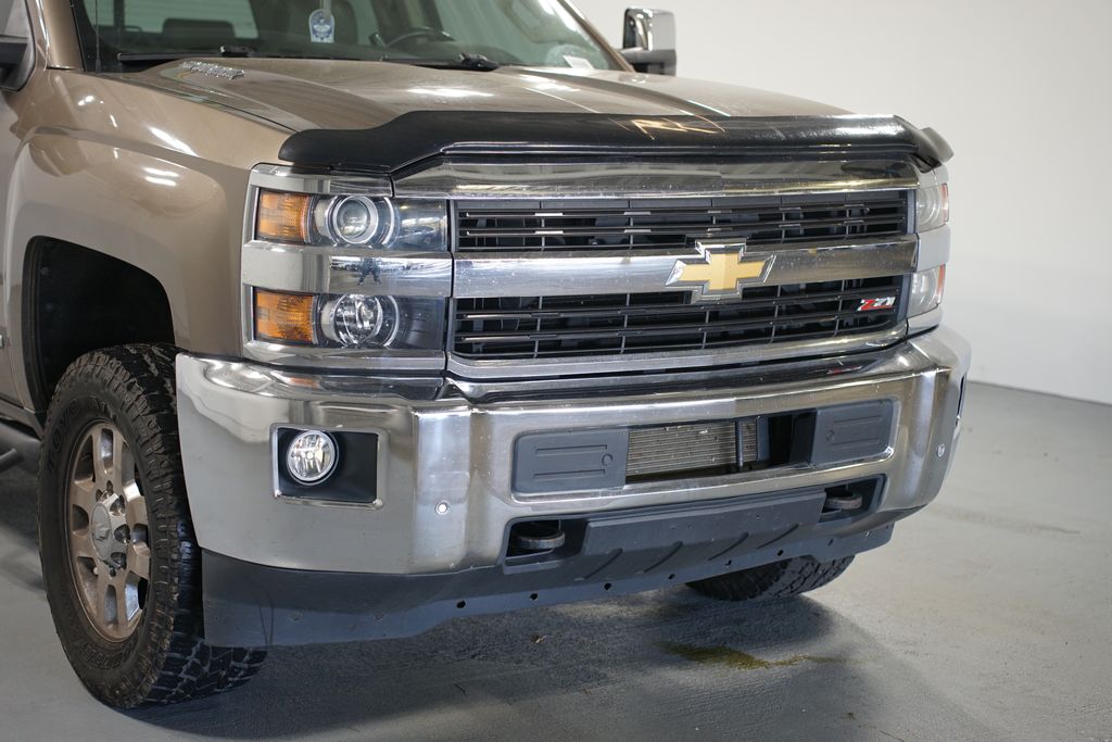 Thumbnail: 2015 Chevrolet Silverado 2500 - 4