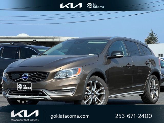 2016 Volvo V60 Cross Country Platinum