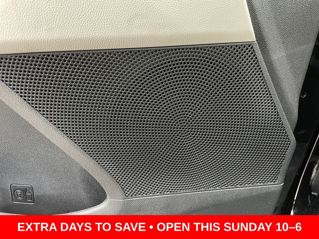 new 2025 Kia Sorento car, priced at $29,507