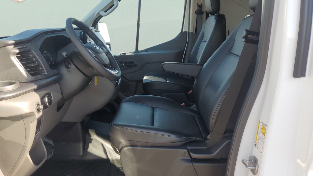 New 2025 White Ford Base image 17