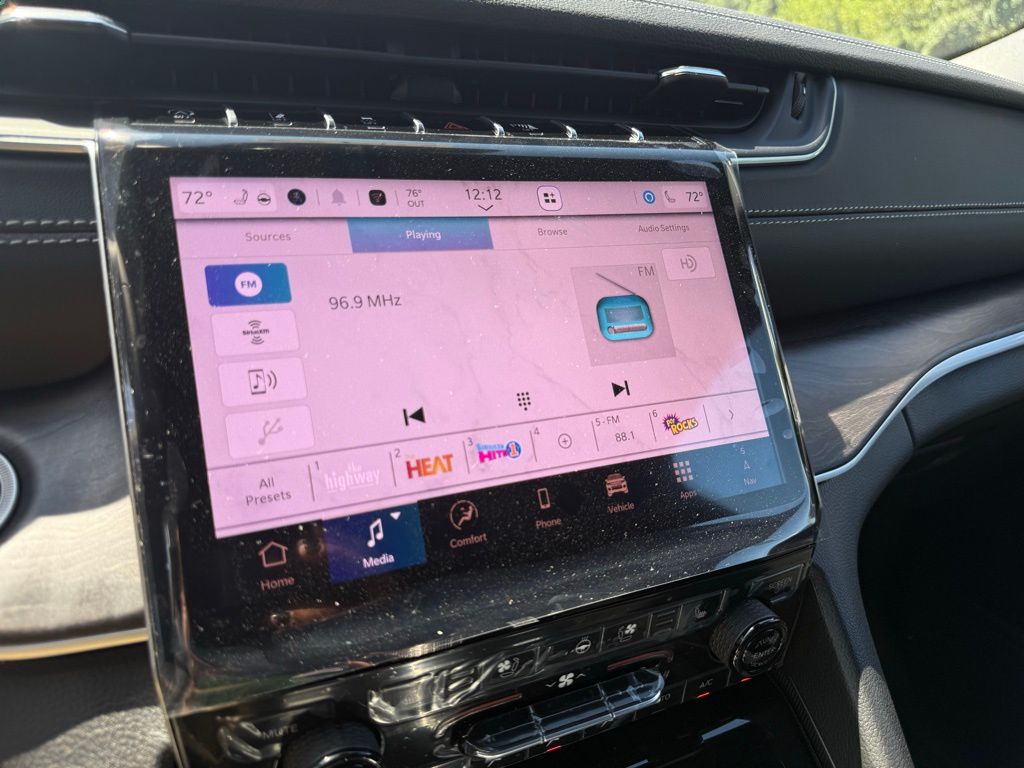 JeepGrand Cherokee L30