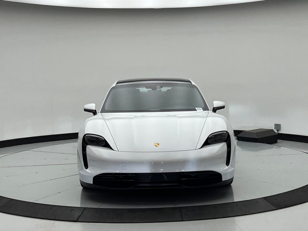 Thumbnail: 2023 Porsche Taycan - 6