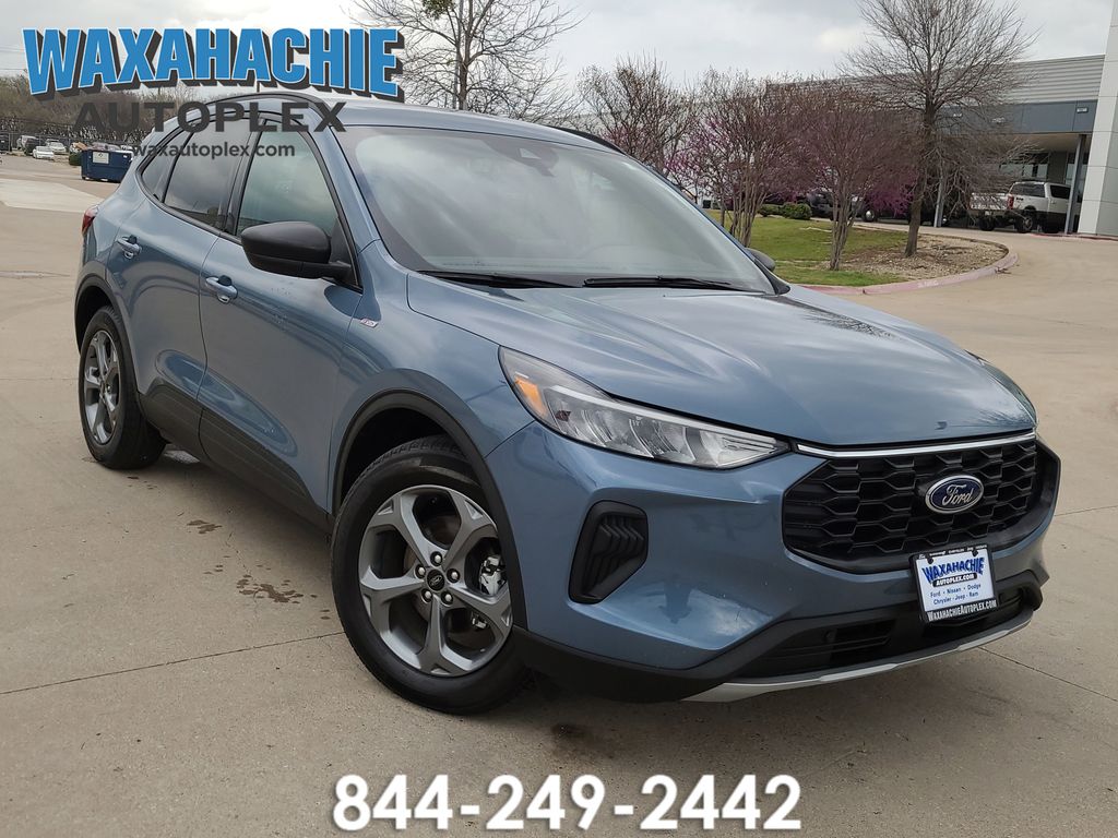 2025 Ford Escape ST-Line FWD