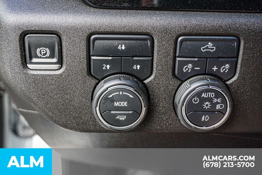 Used 2025 White Chevrolet LT image 46