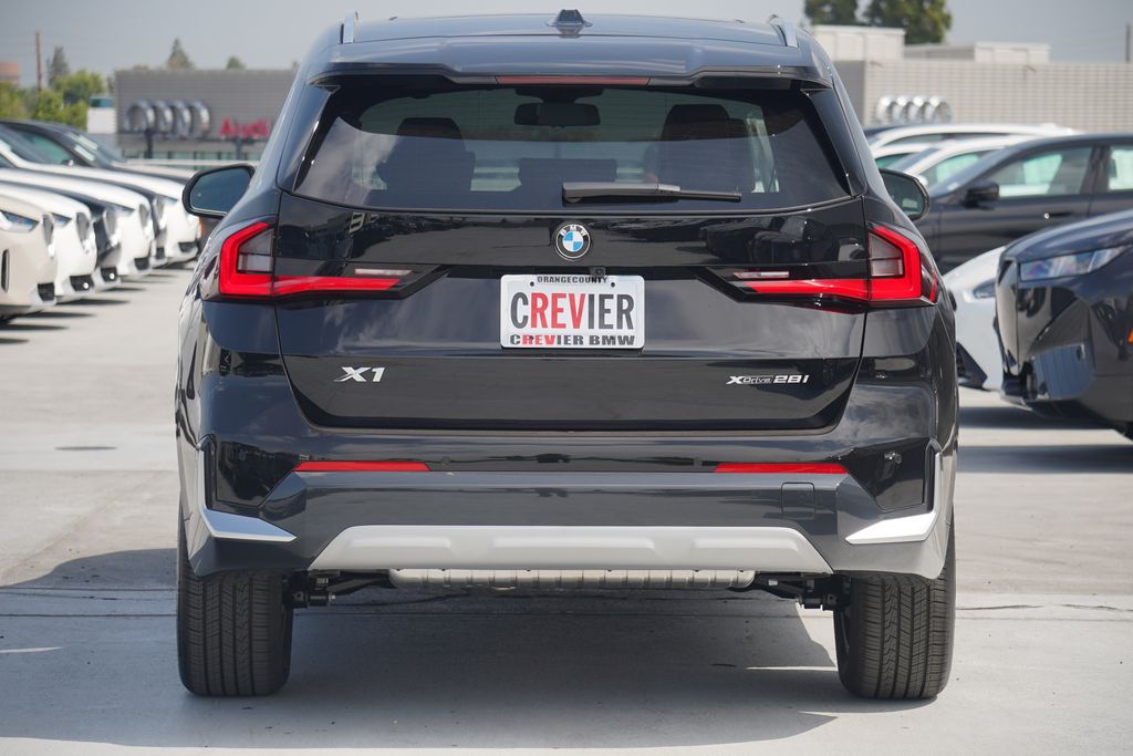 Thumbnail: 2025 BMW X1 - 6