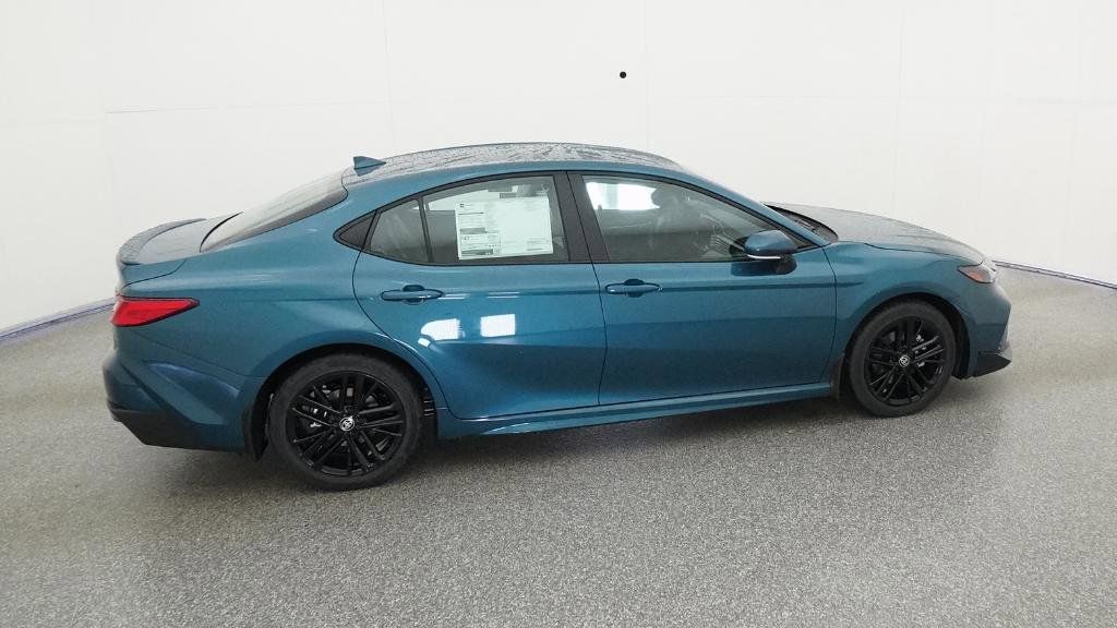 2025 Toyota Camry SE 30