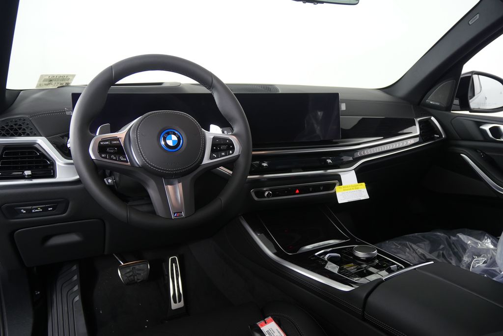 Thumbnail: 2026 BMW X5 - 18