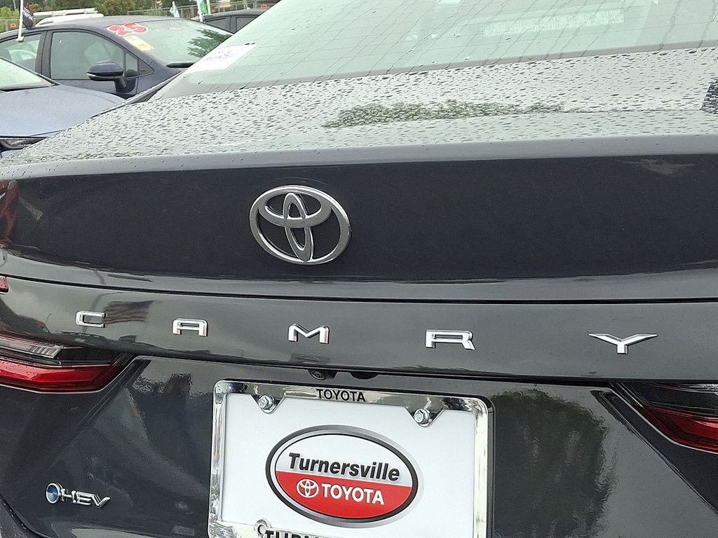 Thumbnail: 2025 Toyota Camry - 30