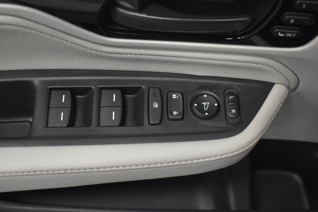 Thumbnail: 2026 Honda Odyssey - 9