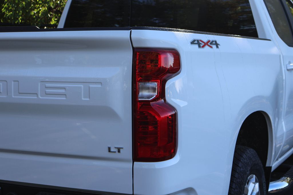 2025 Chevrolet Silverado 1500 LT 7