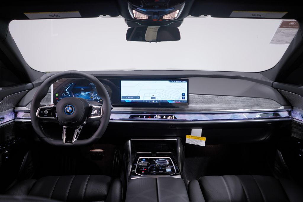 Thumbnail: 2025 BMW i7 - 10