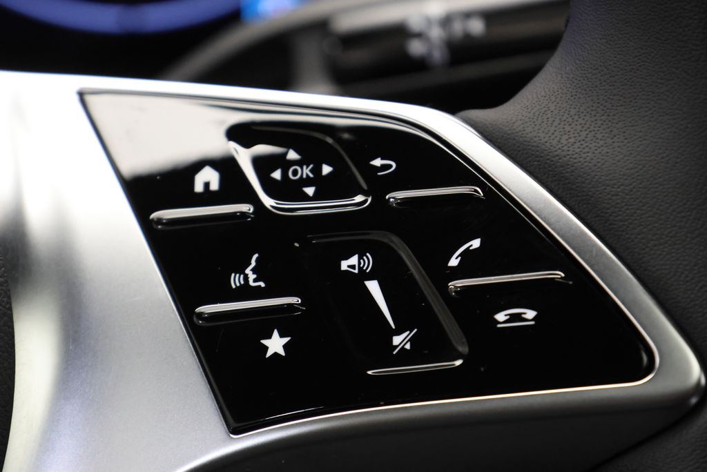 Thumbnail: 2026 Mercedes-Benz GLC - 22