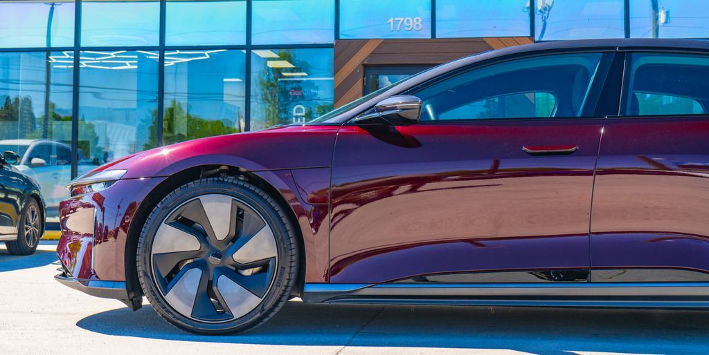 2024 Lucid Air Touring - 11