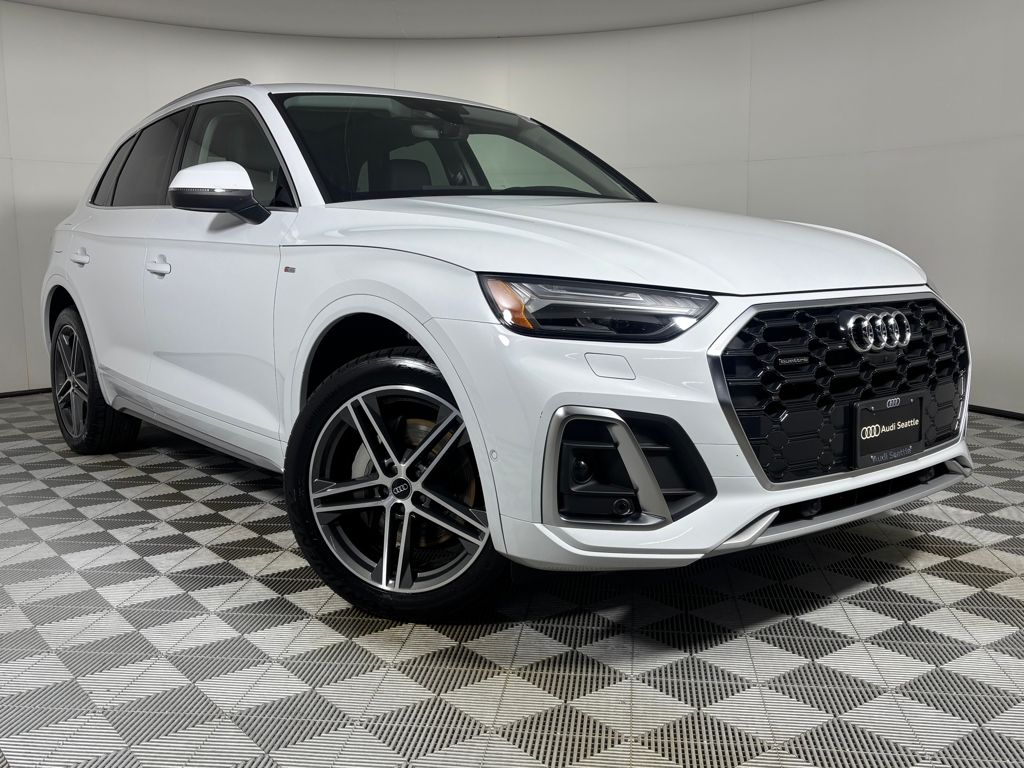 2022 Audi Q5 Hybrid Plug-in e quattro Prestige S Line 55 TFSI AWD