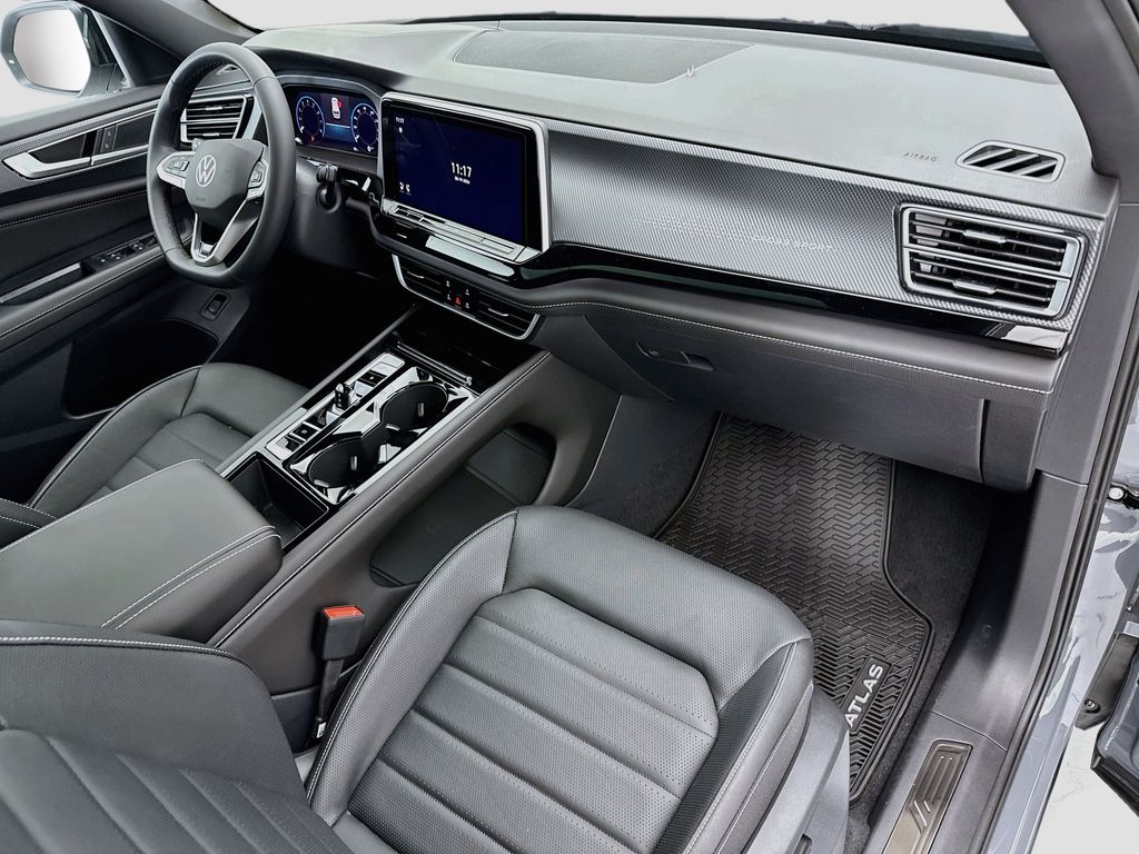 Thumbnail: 2026 Volkswagen Atlas - 16
