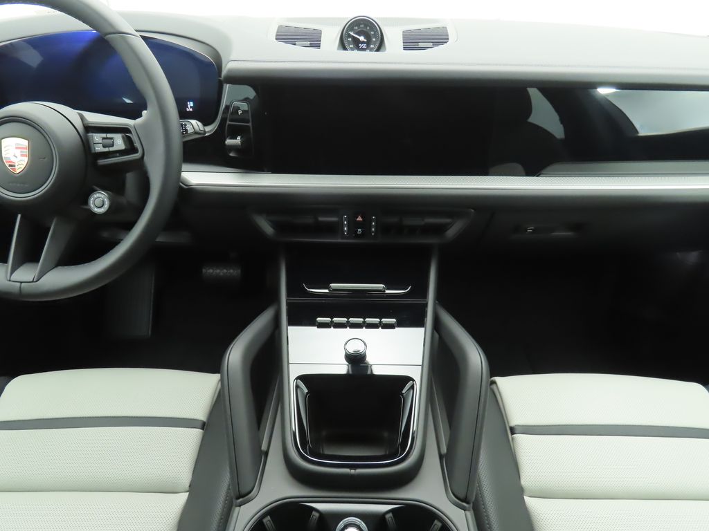 Thumbnail: 2025 Porsche Cayenne - 16